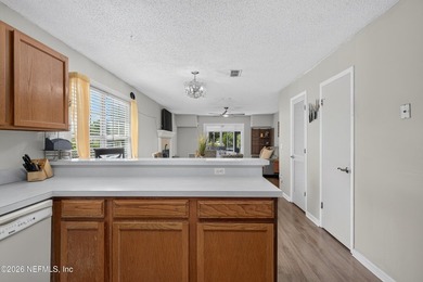 Water Front Resort Welcome to this 3-bedroom, 2-bathroom, 1 - photo 16