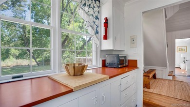 Hamptons Beach House in Waterfront Community and Beach Access - photo 21