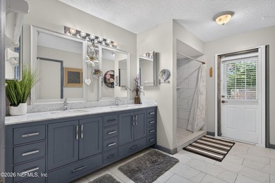 Water Front Resort Welcome to this 3-bedroom, 2-bathroom, 1 - photo 21