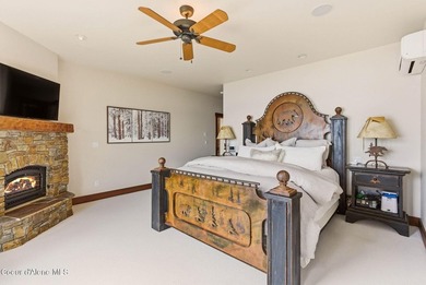 Experience the finest of Northwest luxury waterfront living on - photo 27