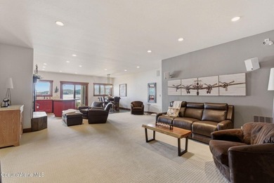 Experience the finest of Northwest luxury waterfront living on - photo 49
