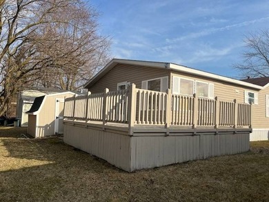 PRIME LOT ON THE CREEK!!! NEWLY REMODELED IN 2022! This 3 - photo 6