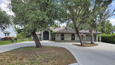 Caloosahatchee River Home For Sale in North Fort Myers Florida