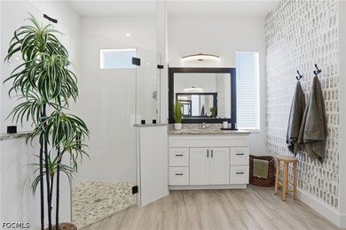 Welcome to this beautifully updated 4-bedroom + den, 3-bath pool - photo 13
