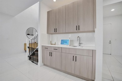 Honolulu model home where modern design meets everyday comfort - photo 15