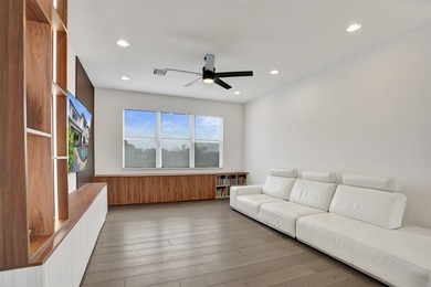 Honolulu model home where modern design meets everyday comfort - photo 37