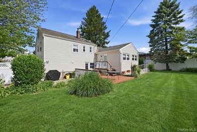 A charming expanded 3-bedroom, 2.5-bath split-level home located - photo 40