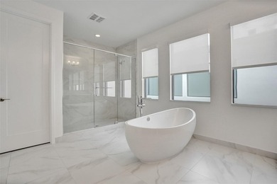 Honolulu model home where modern design meets everyday comfort - photo 48