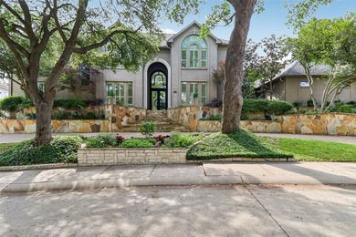 Nestled on an expansive lot in the prestigious guard-gated - photo 5