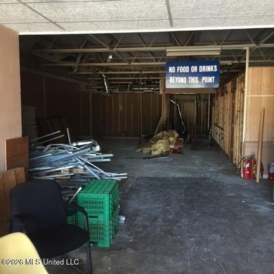 10,154sq ft gutted commercial building, ''X'' Flood Zone, and - photo 9