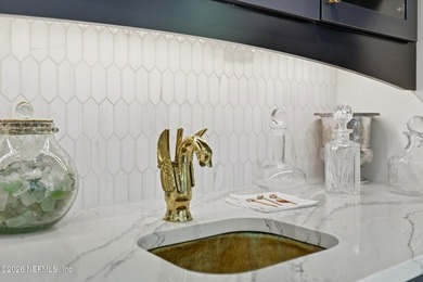 The perfect San Marco residence, where timeless character meets - photo 21