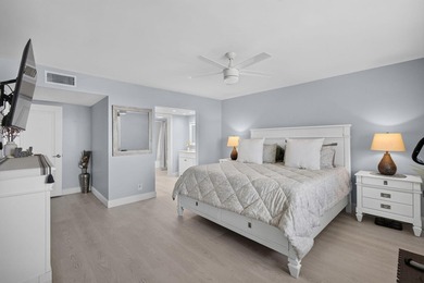 Experience exceptional waterfront living in this beautifully - photo 21