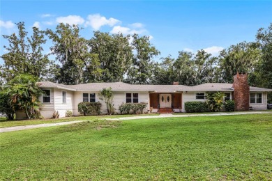 Lake Apopka Home For Sale in Winter Garden Florida