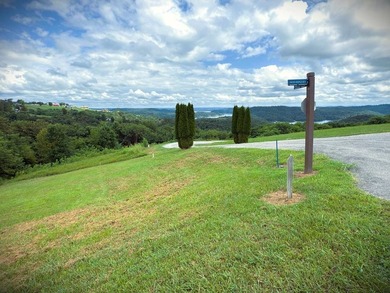 WELCOME TO THE POINTE. This lot features both the beauty of - photo 2