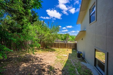 Three bedroom, two bath home nestled on a spacious lot just - photo 25