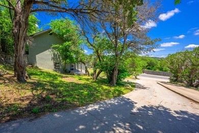 Three bedroom, two bath home nestled on a spacious lot just - photo 26