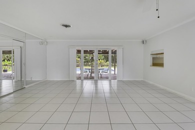 Don't miss this sprawling 3-bedroom, 2-bath CBS home, newly - photo 8