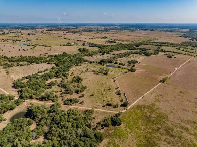 Lake Acreage For Sale in Weimar, Texas