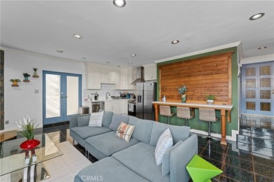 Welcome to a hidden oasis in the coveted Signal Hill area of - photo 5