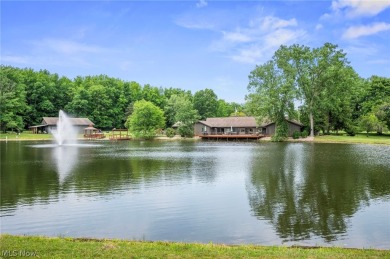 (private lake, pond, creek) Home For Sale in Medina Ohio