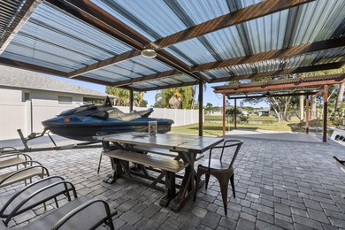 Newly Renovated High End Waterfront Home New Roof, Kitchen - photo 41