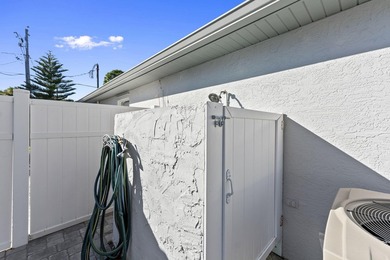 Newly Renovated High End Waterfront Home New Roof, Kitchen - photo 44