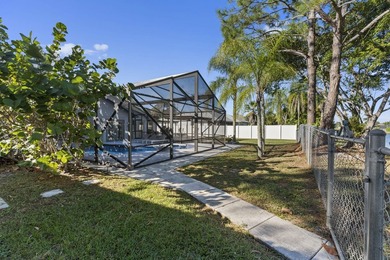 Newly Renovated High End Waterfront Home New Roof, Kitchen - photo 45