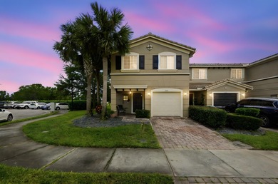 (private lake, pond, creek) Townhome/Townhouse For Sale in Port Saint Lucie Florida