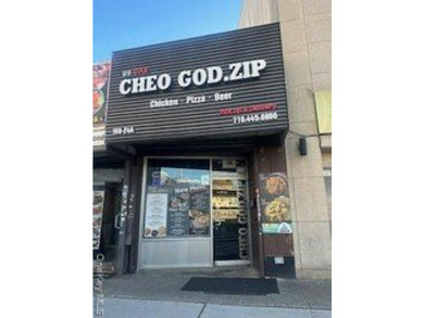 Welcome to a rare opportunity in the heart of Flushing. A fully - photo 1