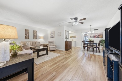 Beautifully updated and fully furnished ground-floor 1BR/1.5BA - photo 6