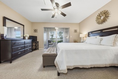 Beautifully updated and fully furnished ground-floor 1BR/1.5BA - photo 8