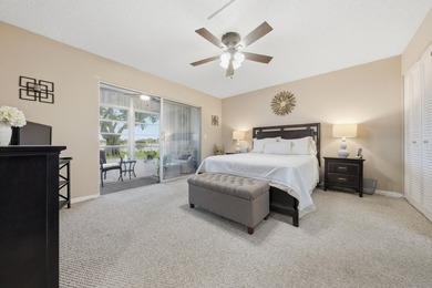 Beautifully updated and fully furnished ground-floor 1BR/1.5BA - photo 9