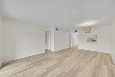 Location is everything in this well-maintained 2-bedroom, 2-bath - photo 8