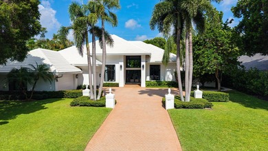Tropical Coastal-inspired estate set on a private, beautifully - photo 1