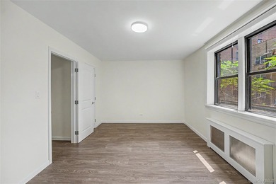 The convenient location in Flushing (Close to everything) - photo 12