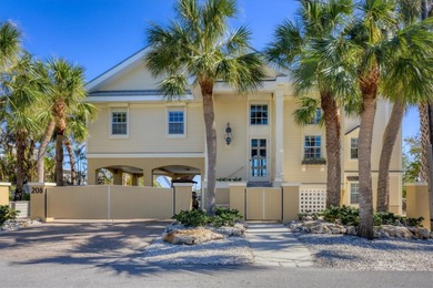 RARE OPPORTUNITY OF PURCHASING A CUSTOM WATERFRONT HOME WITH - photo 3