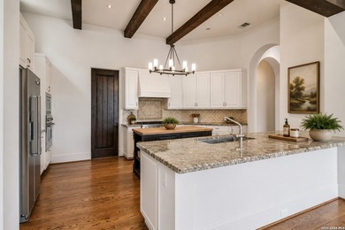 Discover the perfect blend of Hill Country charm and modern - photo 13