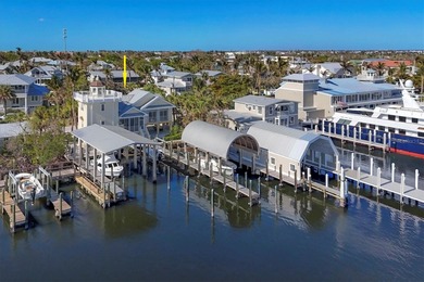 RARE OPPORTUNITY OF PURCHASING A CUSTOM WATERFRONT HOME WITH - photo 4
