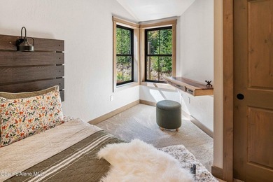 True Ski-In/Ski-Out Schweitzer Condos! Ideally located just - photo 16