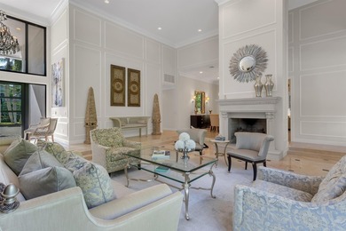 Tropical Coastal-inspired estate set on a private, beautifully - photo 8