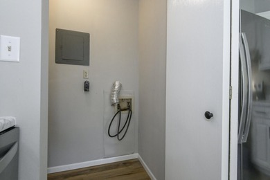 VA and FHA Approved!!! Rentals Allowed! Charming upper 2 bedroom - photo 22