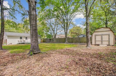 Welcome to 1531 Seacroft, a beautifully updated James Island - photo 26
