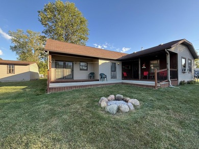 This cute home in Chippewa Subdivision has everything one could - photo 3