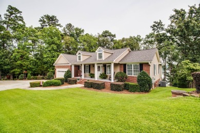 Lake Home For Sale in Lincolnton, Georgia