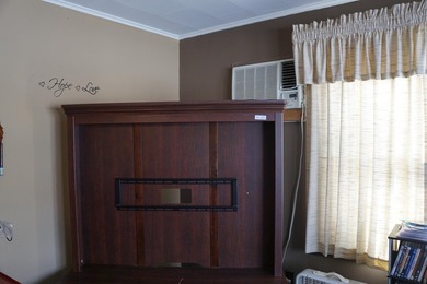 Nice little home in Littlefork with spacious garage/shop in the - photo 10