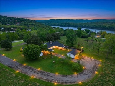 Table Rock Lake - Carroll County Home For Sale in Holiday Island Arkansas
