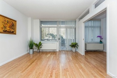 Welcome to the luxurious Carlton House, a premier and centrally - photo 11