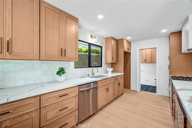 Welcome to this beautifully remodeled turnkey single-story home - photo 18