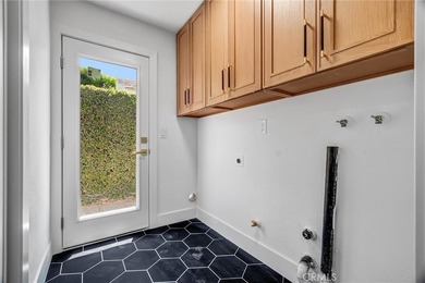 Welcome to this beautifully remodeled turnkey single-story home - photo 23