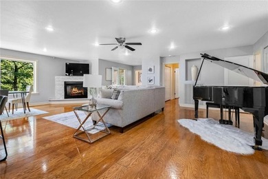 Discover this beautiful 4bed, 4bath home in a peaceful, wooded - photo 5